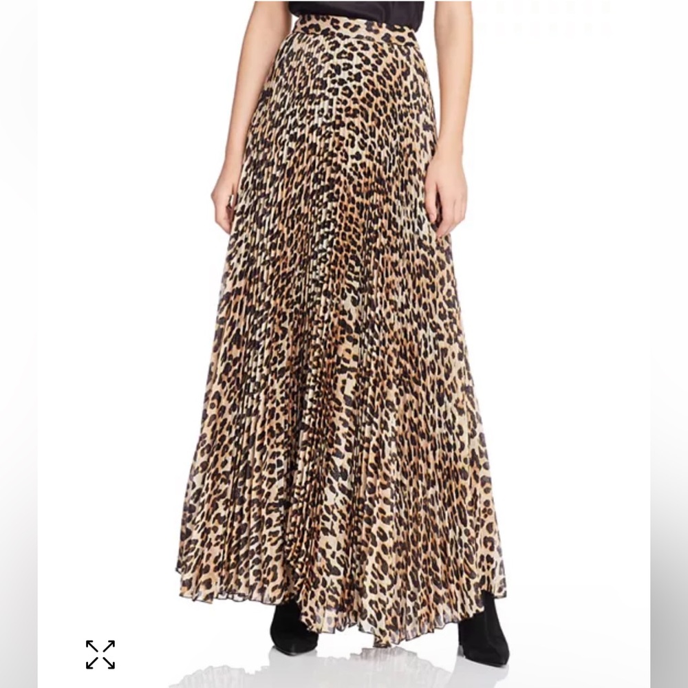 Alice and Olivia Animal Print Pleated Skirt in Size 2
